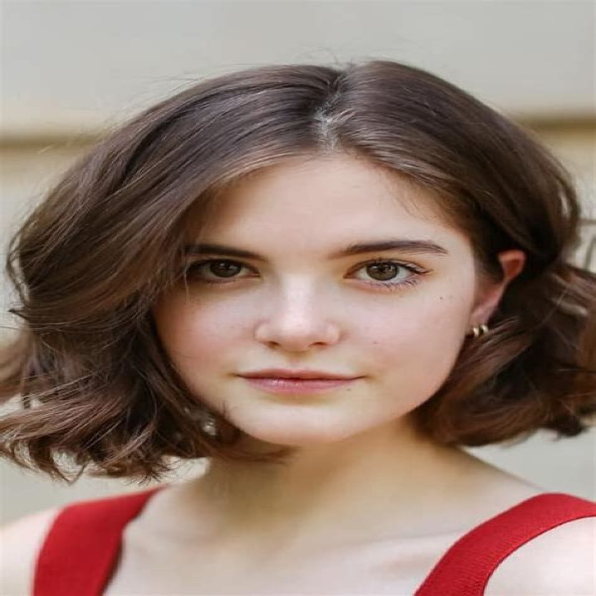 Ainsley Seiger Movies, Bio, Wiki, Age, Partner, Law & Order, and Net Worth