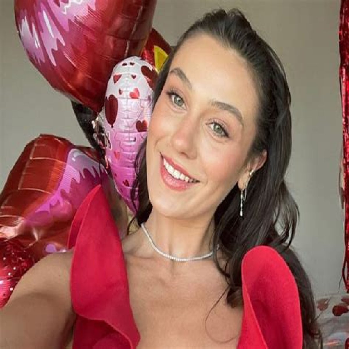 Aubrey Paige in Bathing Suit is "Perfect" — Celebwell