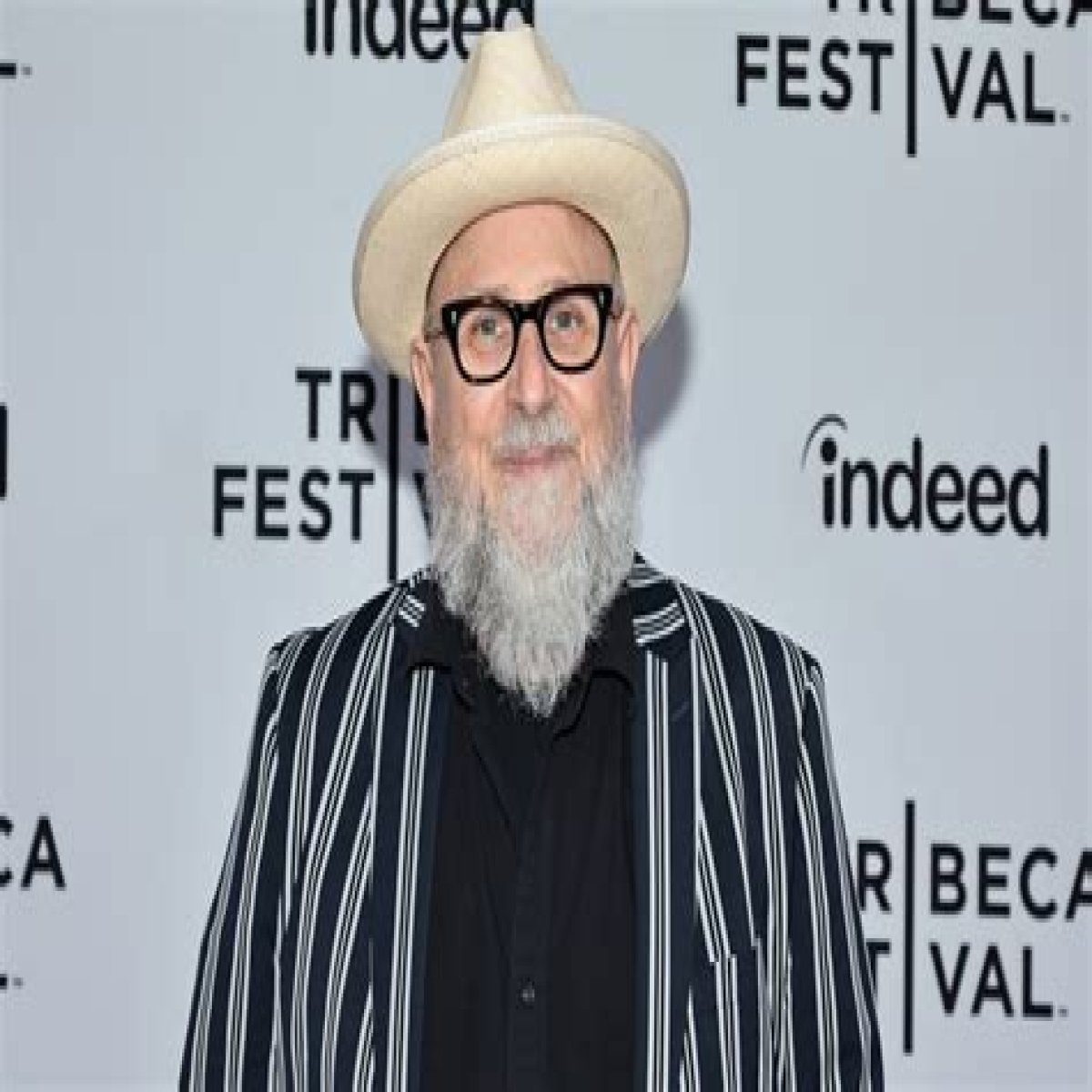 Bobcat Goldthwait Height, Weight, Net Worth, Age, Birthday, Wikipedia, Who, Instagram, Biography