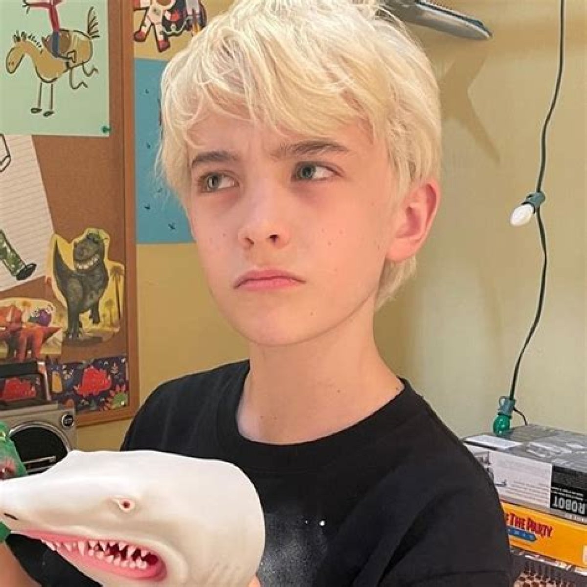 David Sullivan (TV Actor) - Age, Birthday, Bio, Facts, Family, Net Worth, Height & More