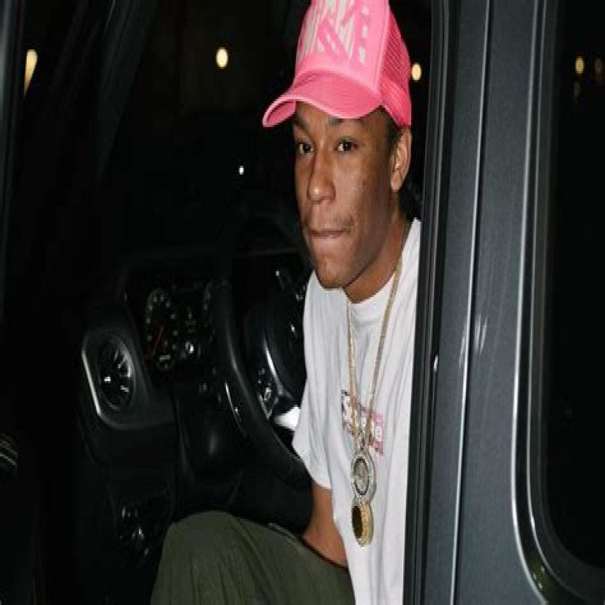 Floyd Mayweather Jr.’s son Zion Shamaree Mayweather Biography: Girlfriend, Age, Height, Mother, Net Worth, Instagram