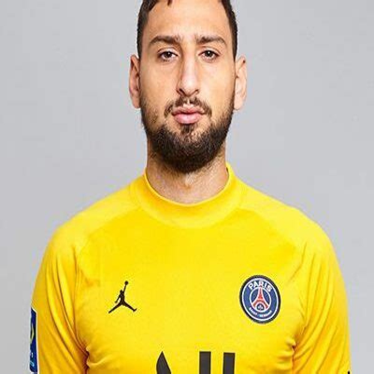 Gianluigi Donnarumma - Bio, Age, siblings, weight, height, Wiki, Facts and Family