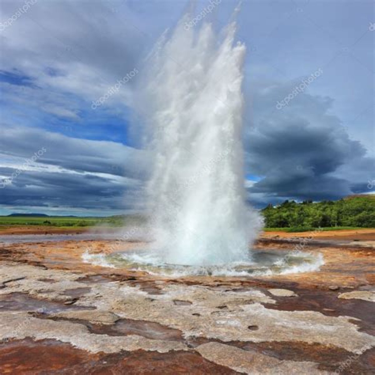 Gushes like a geyser