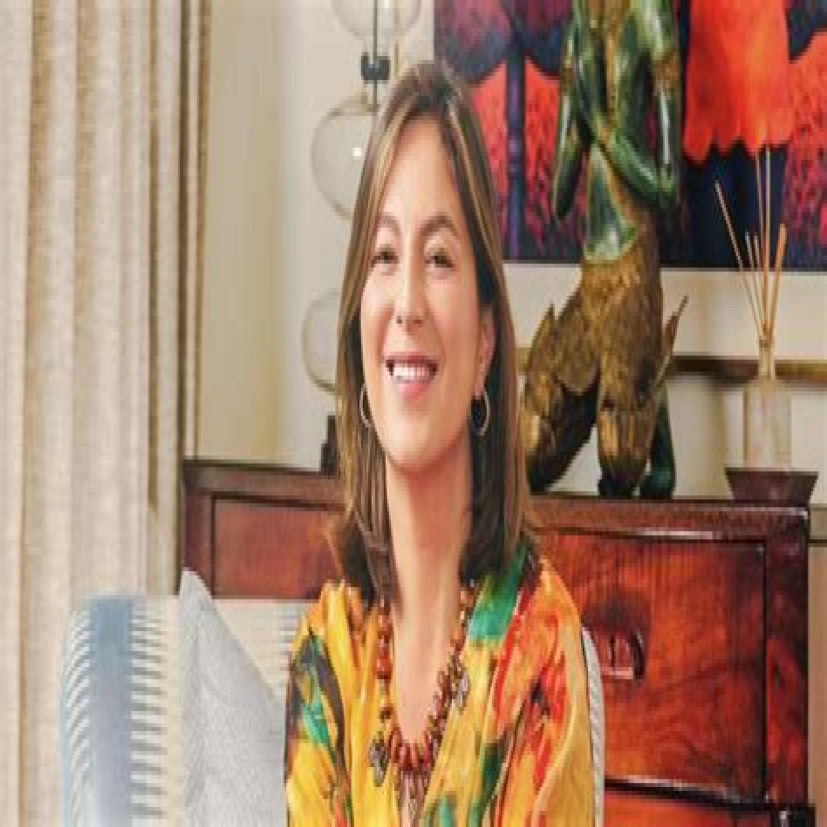 
How Much Money Does Chabeli Iglesias Make? Latest Income Salary
