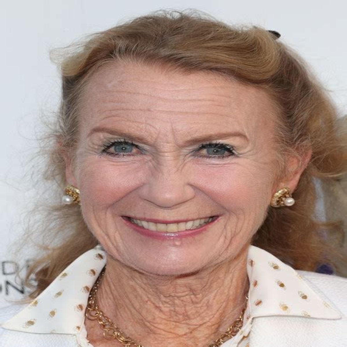 
How Much Money Does Juliet Mills Make? Latest Income Salary
