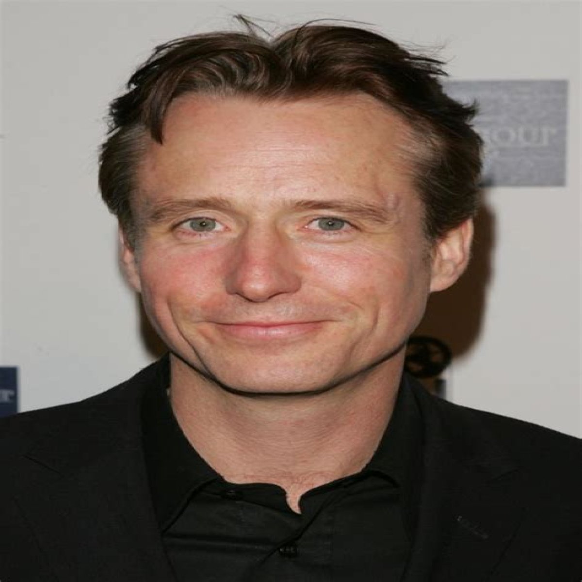 
How Much Money Does Linus Roache Make? Latest Income Salary
