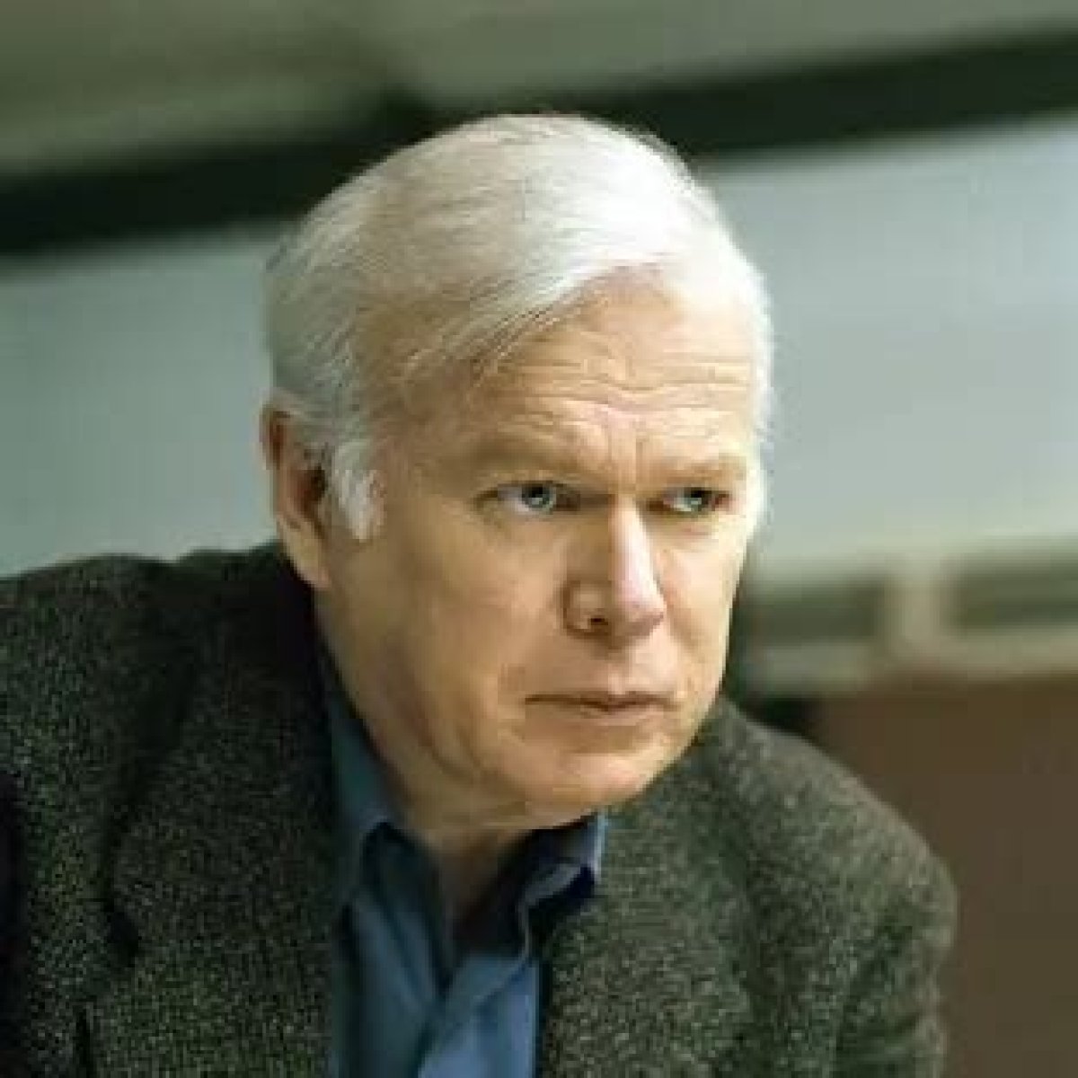 Kevin Tighe - Bio, Age, net worth, height, Wiki, Facts and Family