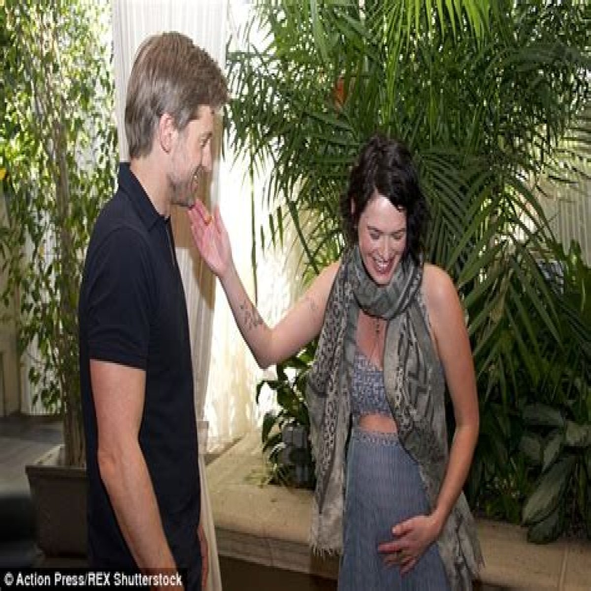 Lena Headey announced pregnancy, but the baby-daddy is a mystery