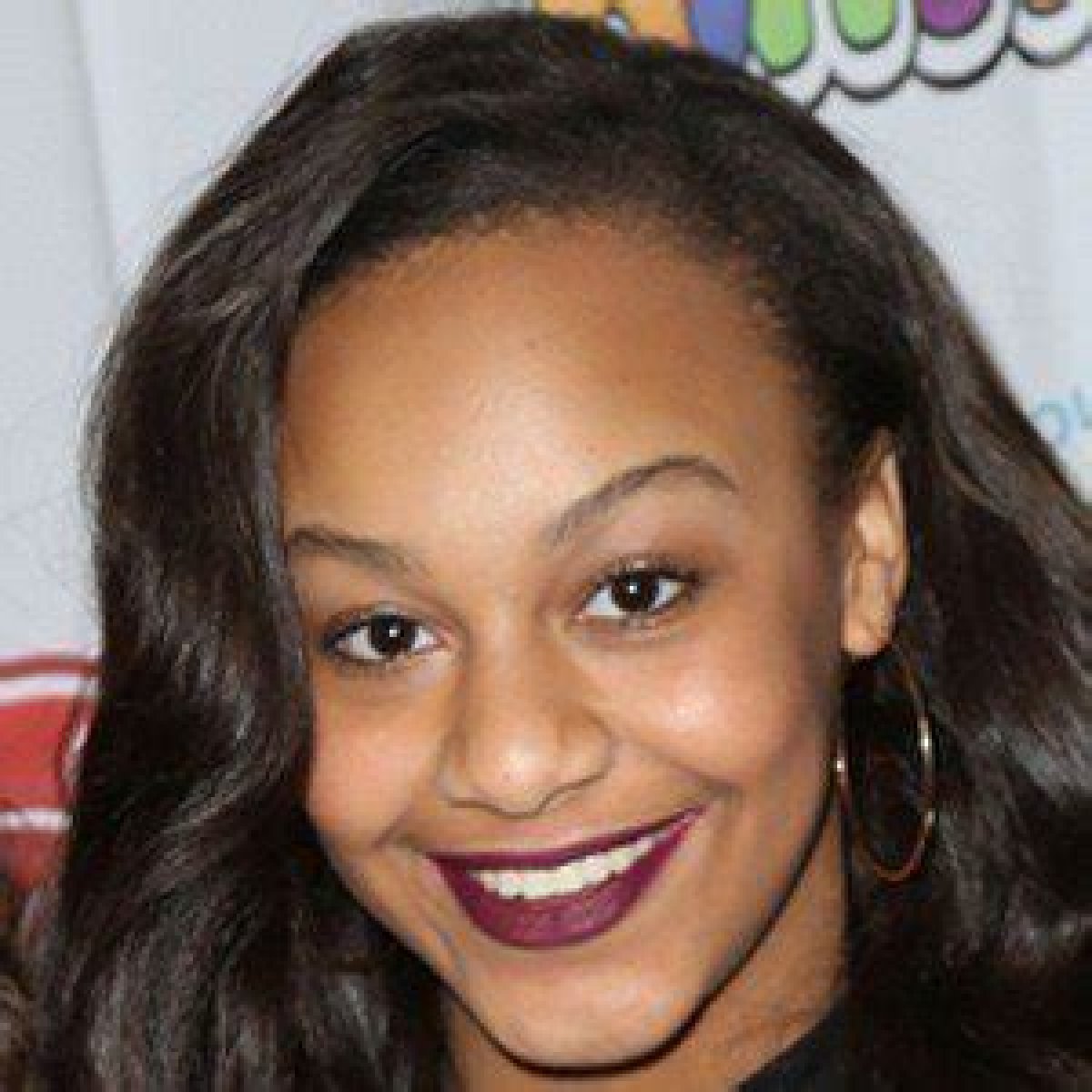 Nia Sioux – Bio, Facts, Dancer, Wiki, Net Worth, Affair, Boyfriend, Dating, Age, Height, Family, Movies and TV Shows, Parents, Career, Measurements