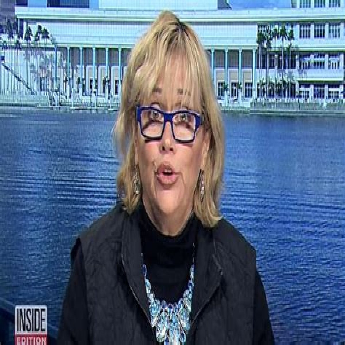 Samantha Markle Wiki, Age, Husband, Children, Parents, Siblings, Height, Nationality, Net Worth.