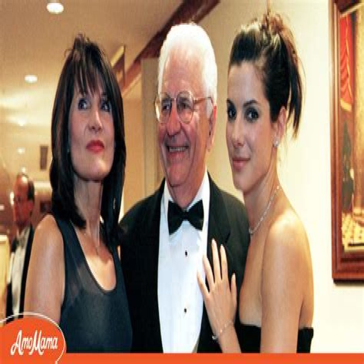 Sandra Bullock’s Parents Were Singers - Find Out How They Influenced Her Career