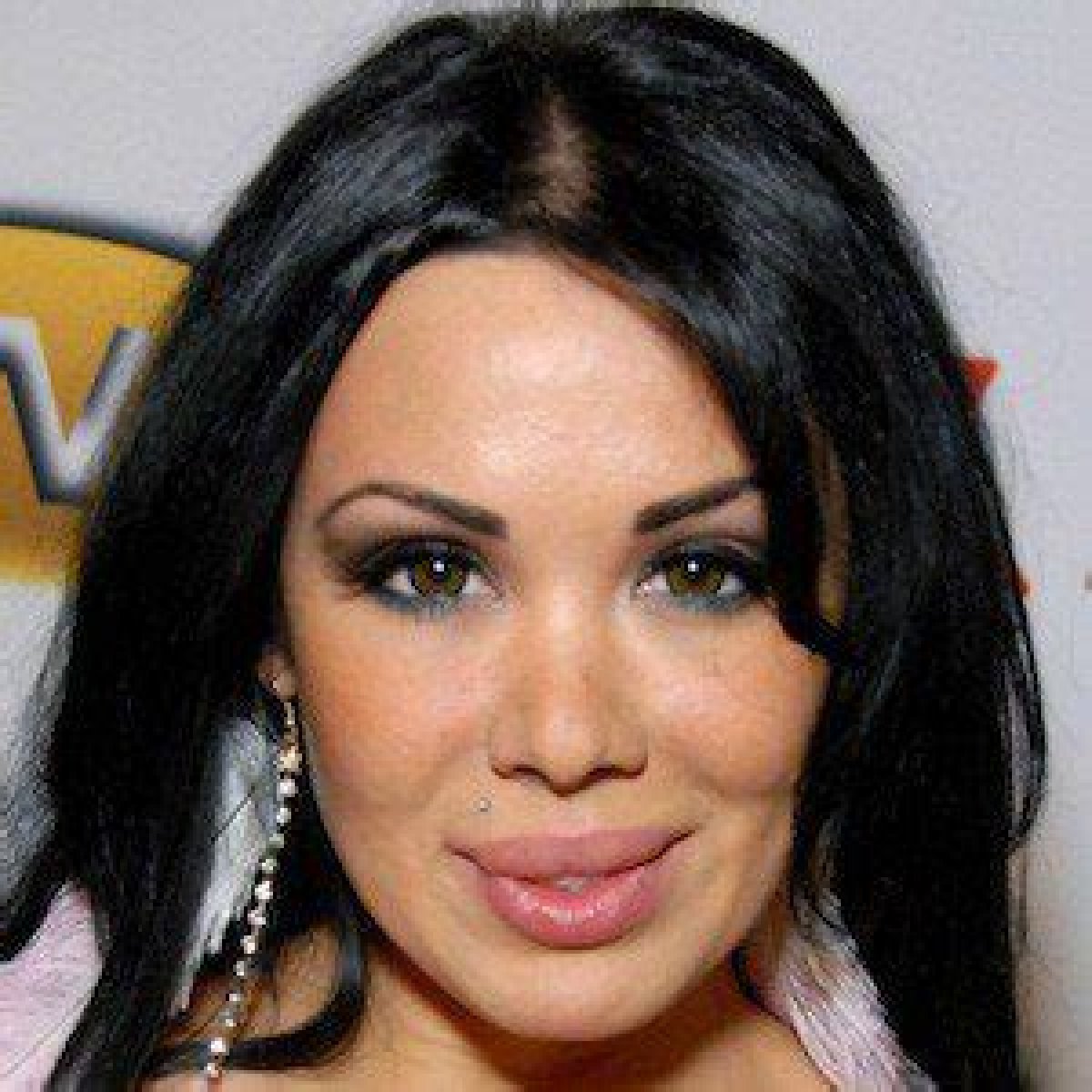 Sienna West - Age, Family, Bio