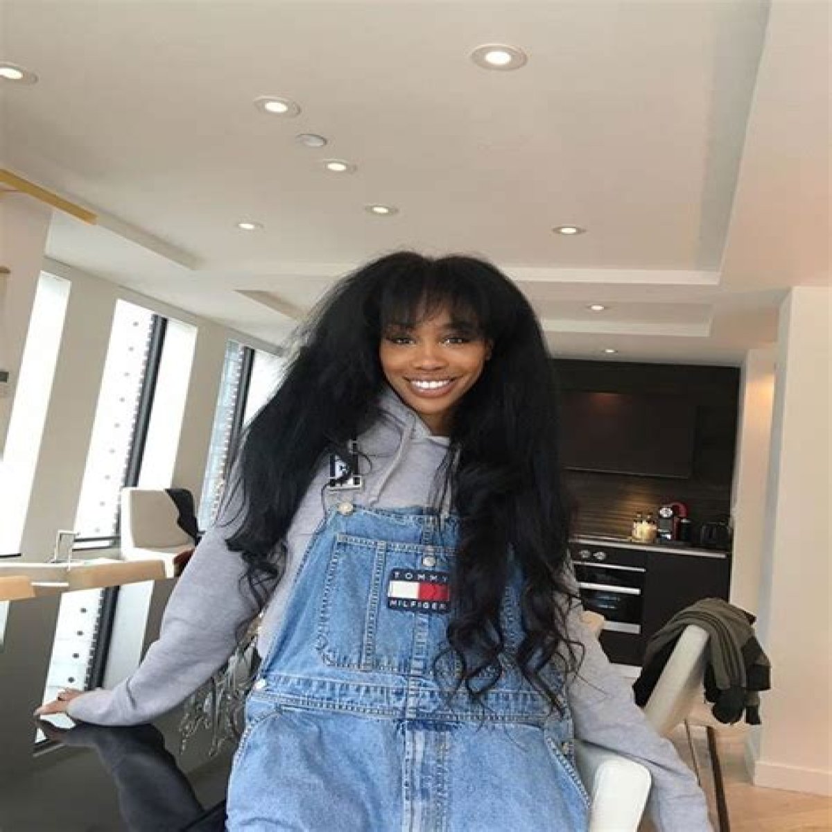 SZA’s self-care includes diligently-charged crystals, astrologers & intention oils