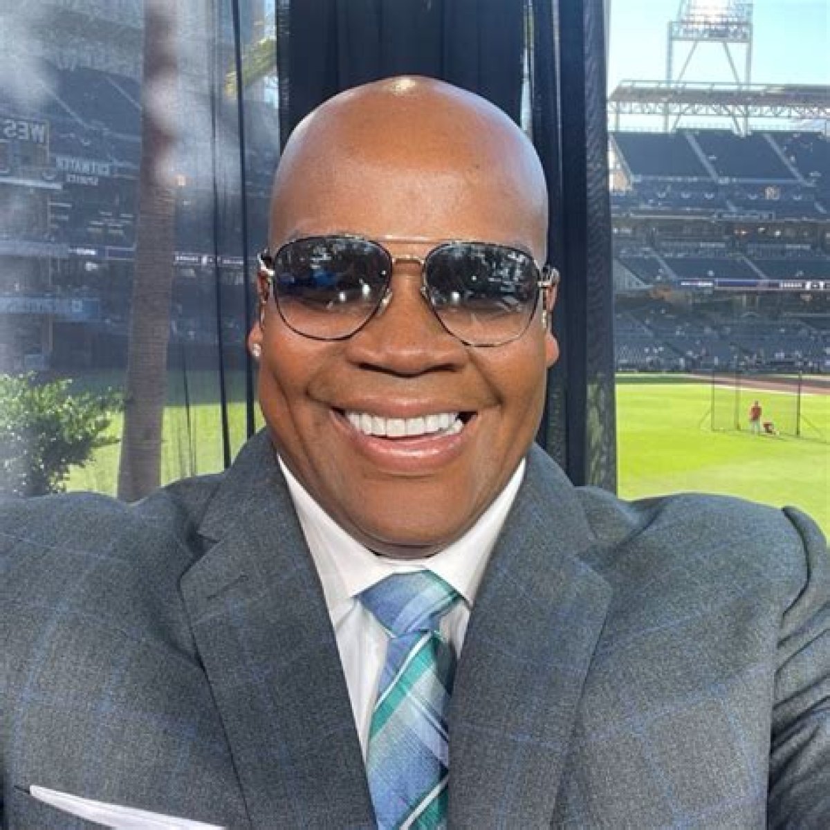 The Big Hurt: Is Frank Thomas Still Alive? Fox News Scandal And Controversy