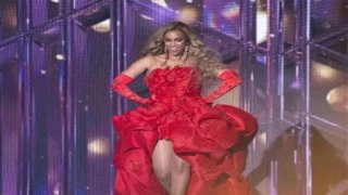 Tyra Banks Net Worth β How Much is Banks Worth?