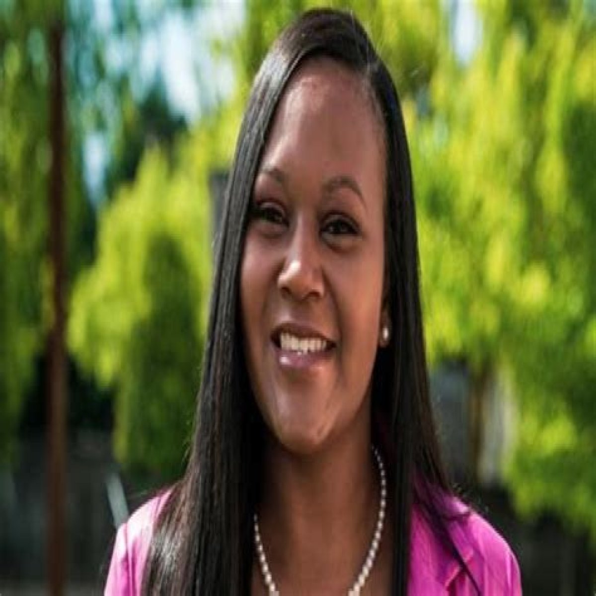 Uncovering Briana Holmes' Exit From Love Is Blind: Reasons And Impact Unveiled