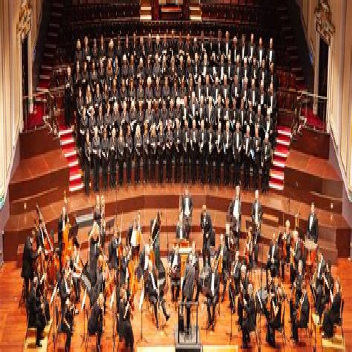 Woodwind instrument with a flared bell